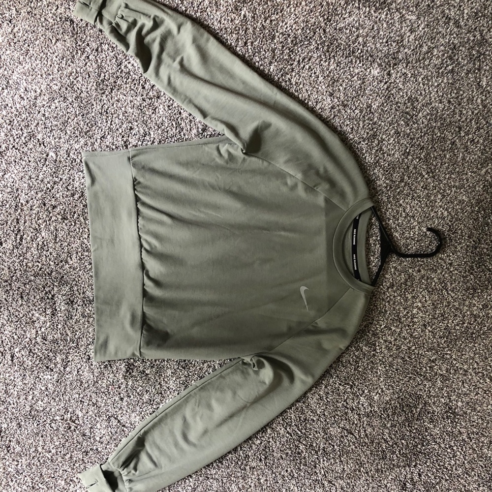 Sage green nike top